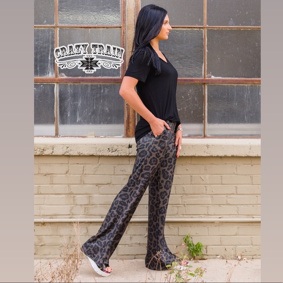 Nwt Crazy Train Leopard Cheetah Pilar 